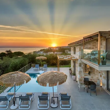 Villa Casa Ferati - With Pool By The Sea With Stunning Sunriseview By Mana Gers *