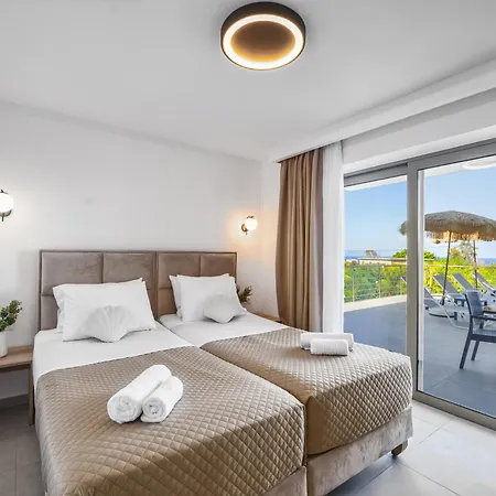 Villa Casa Ferati - With Pool By The Sea With Stunning Sunriseview By Mana Gers *