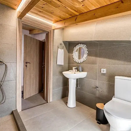 Casa Ferati - With Pool By The Sea With Stunning Sunriseview By Mana Gers Ciliví